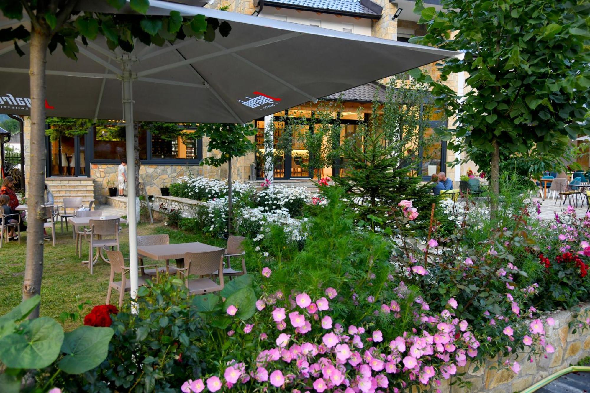 Breezy Hotel Valbone Eksteriør bilde
