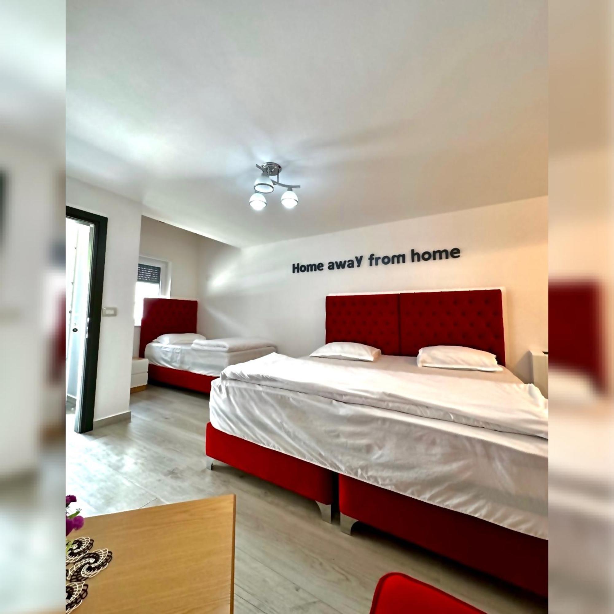 Breezy Hotel Valbone Eksteriør bilde