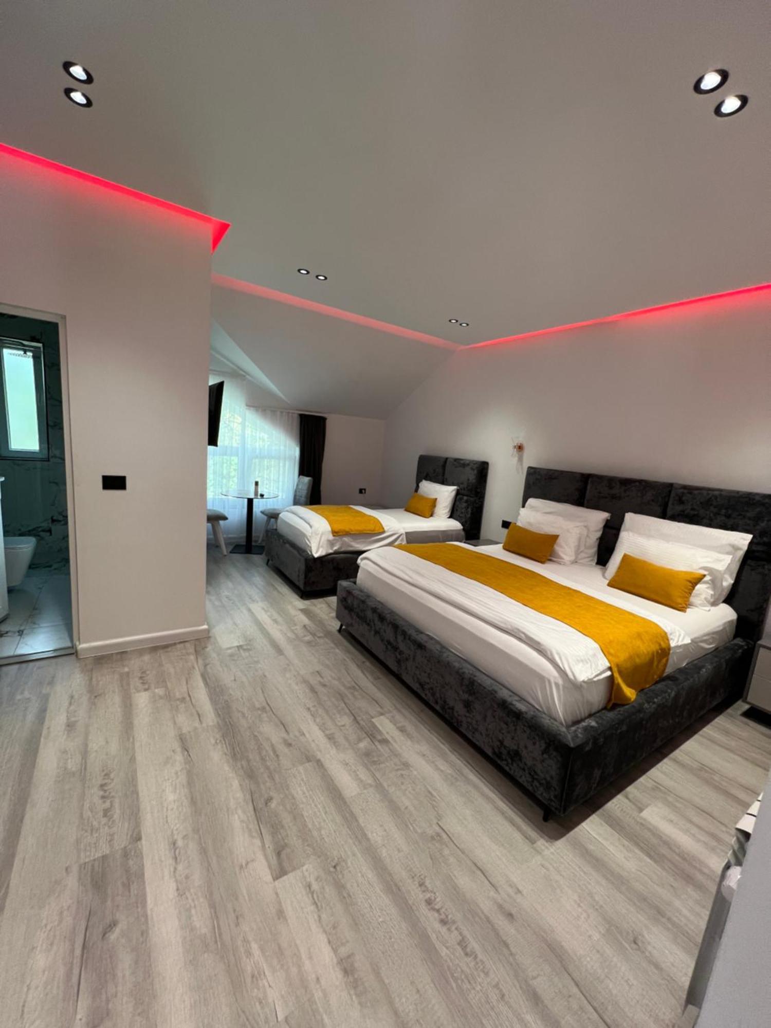 Breezy Hotel Valbone Eksteriør bilde